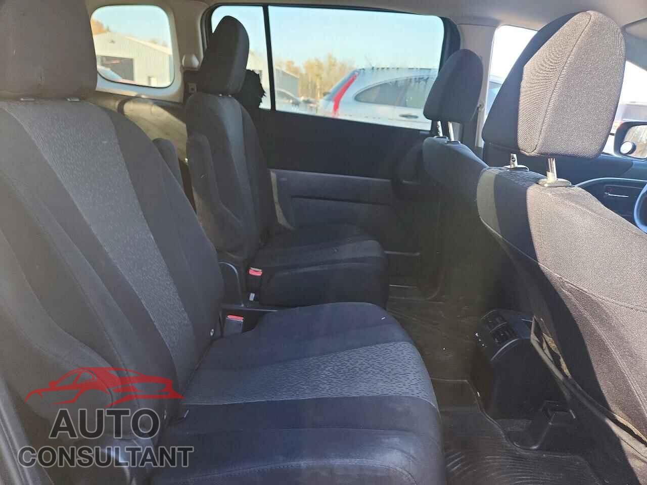 MAZDA 5 2012 - JM1CW2CL0C0131334
