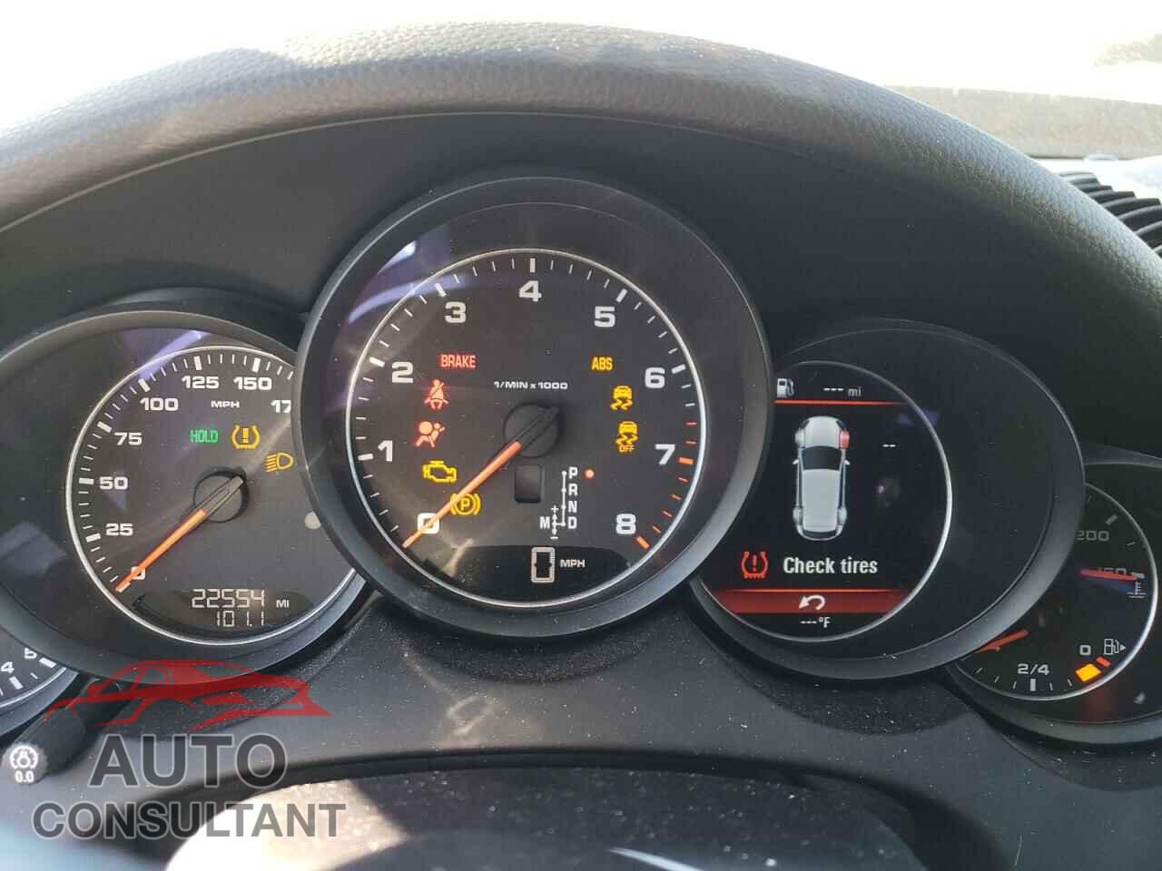 PORSCHE CAYENNE 2017 - WP1AA2A2XHKA80306