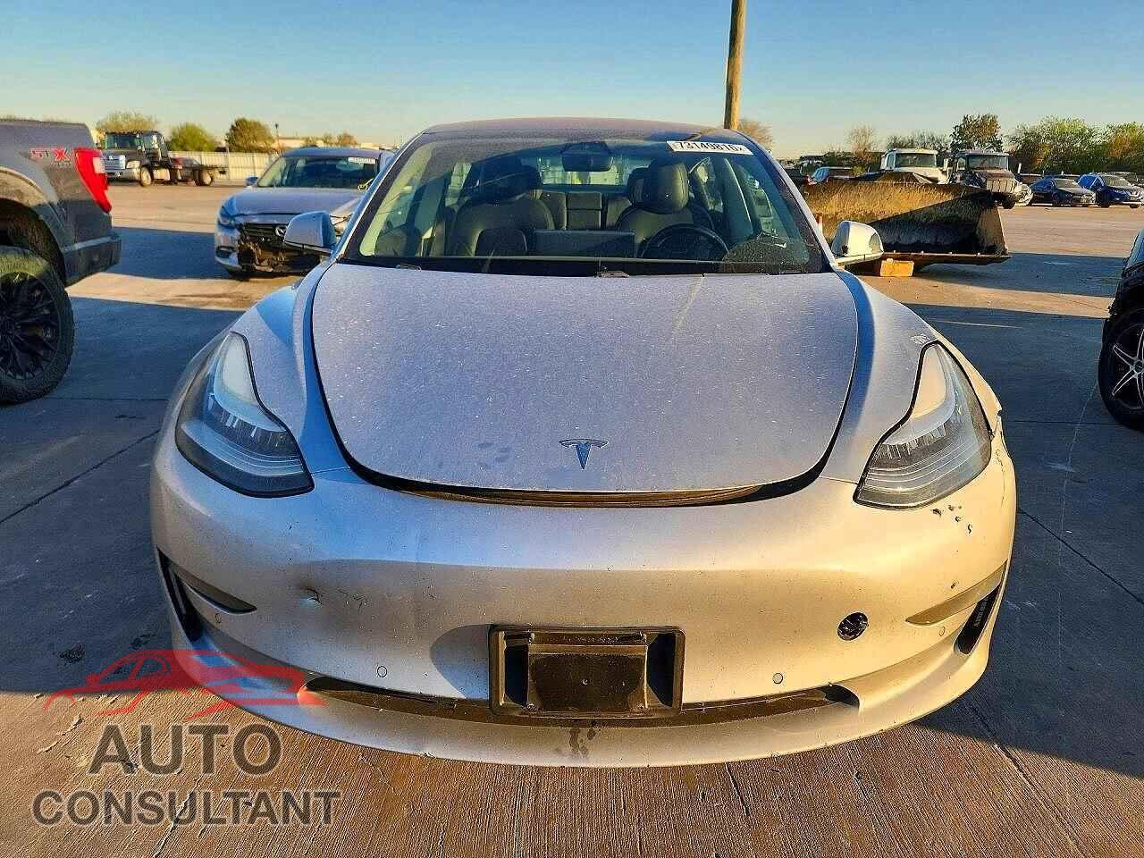 TESLA MODEL 3 2018 - 5YJ3E1EA5JF058761
