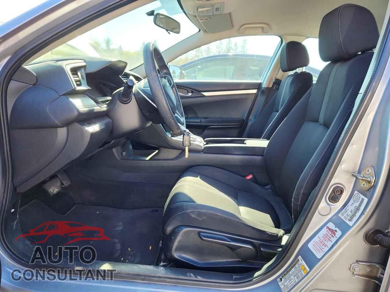 HONDA CIVIC 2017 - 2HGFC2F57HH009366
