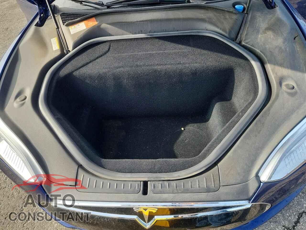 TESLA MODEL S 2015 - 5YJSA1E27FF116487