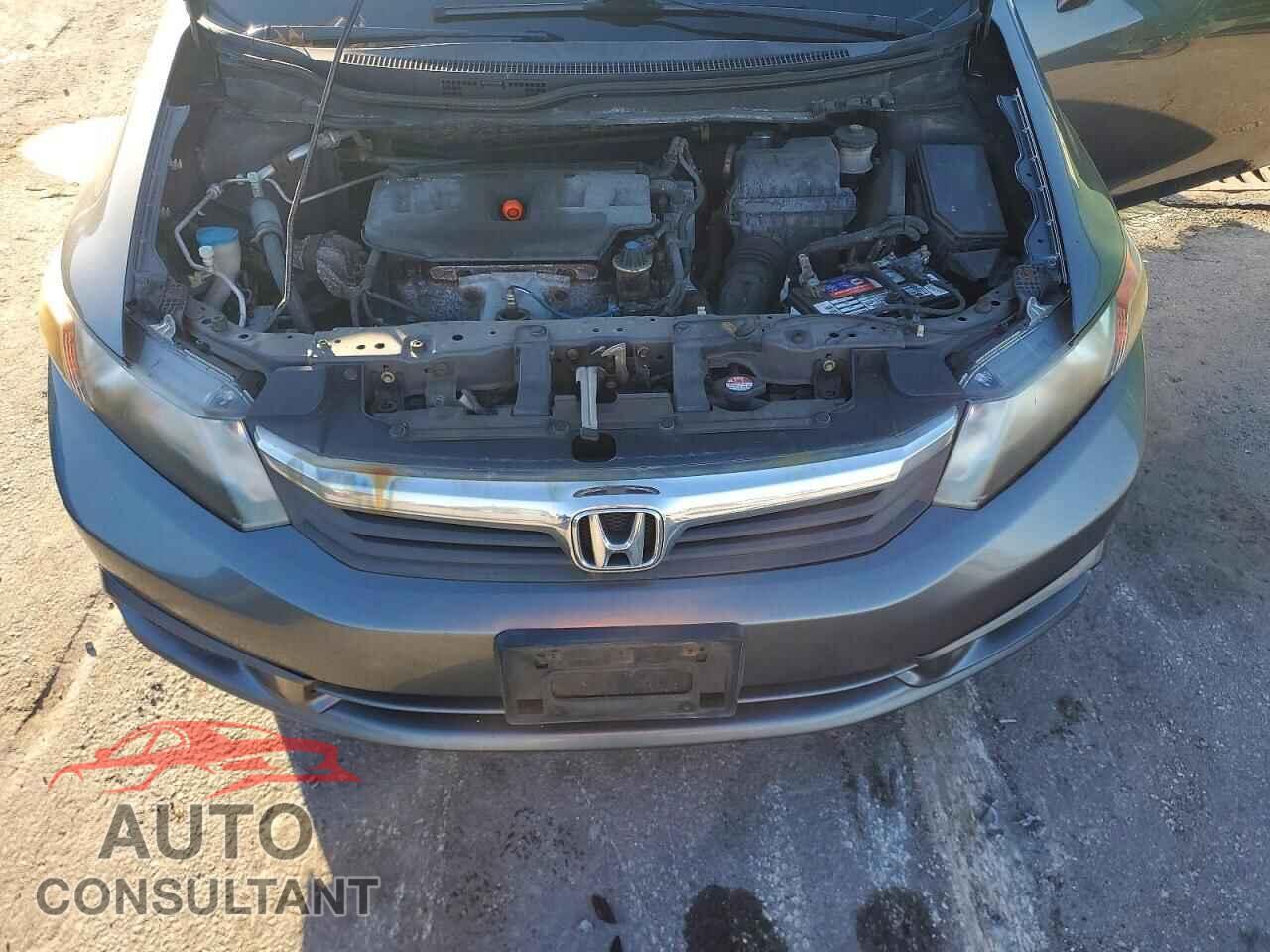 HONDA CIVIC 2012 - 2HGFB2F86CH587237