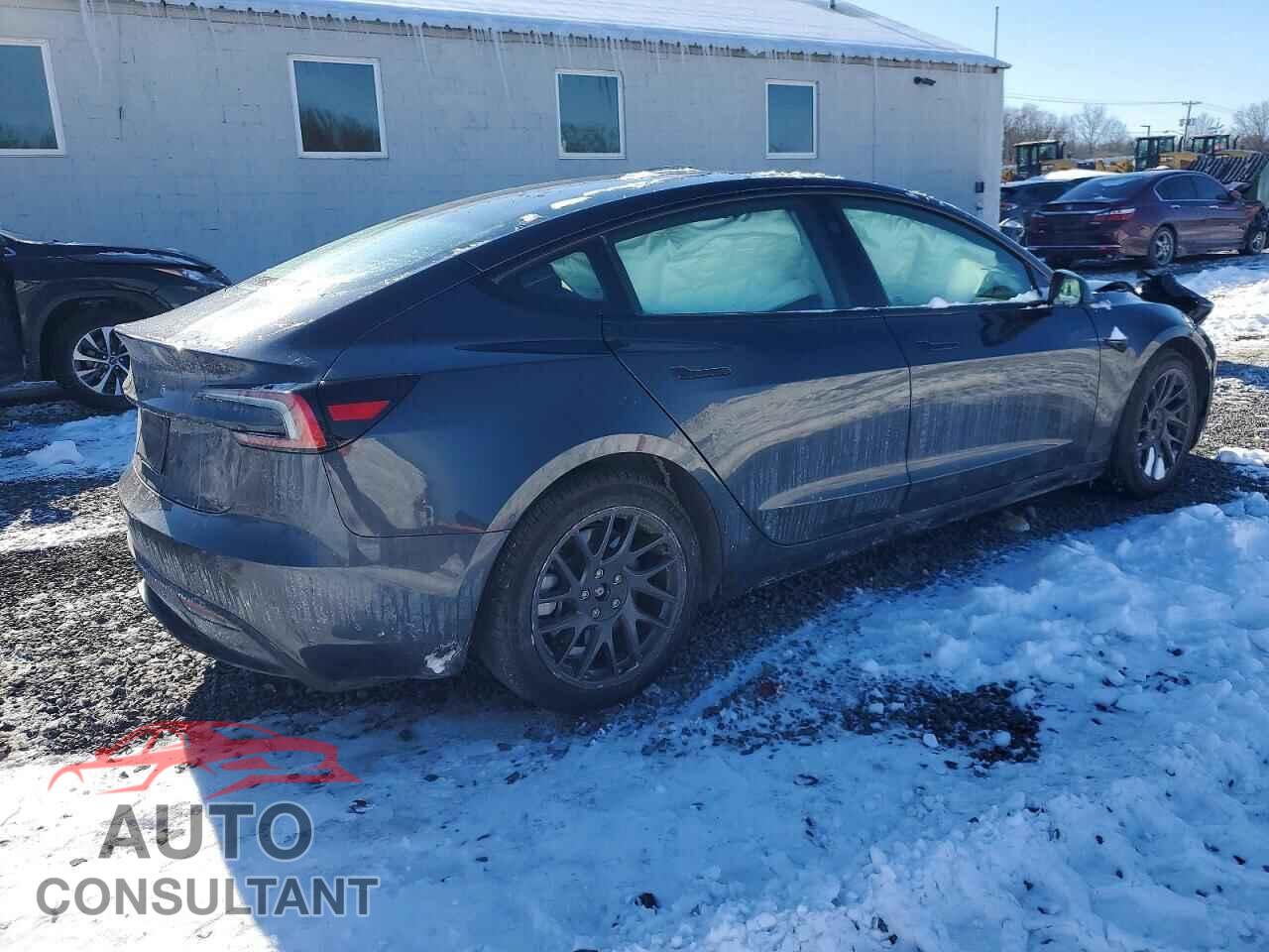 TESLA MODEL 3 2025 - 5YJ3E1EA2SF965615