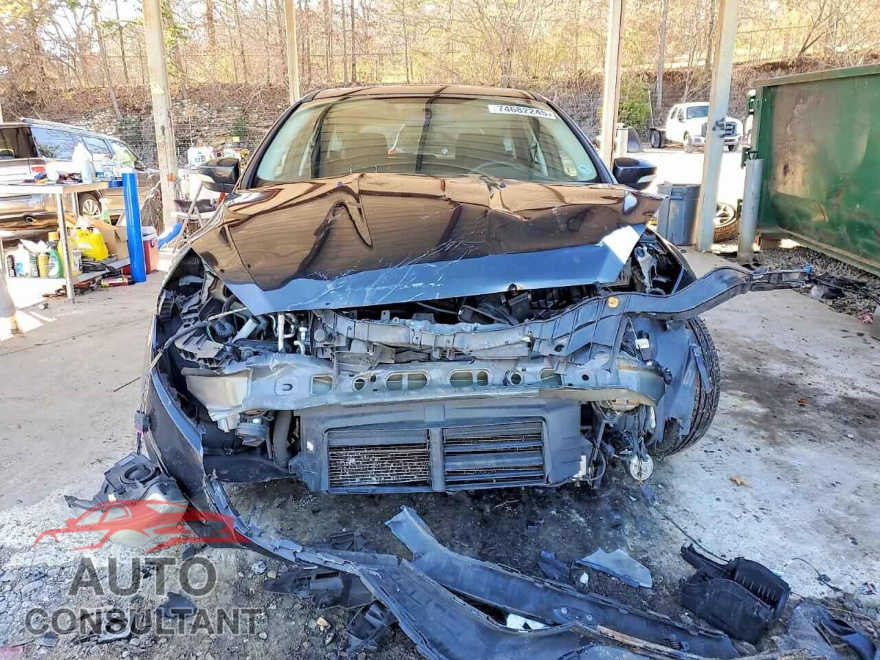 FORD FOCUS 2015 - 1FADP3K24FL291774