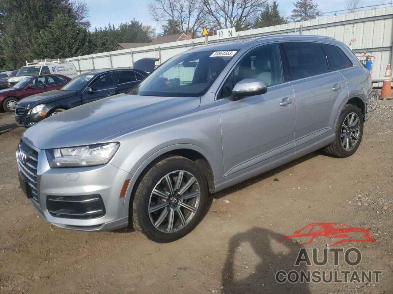 AUDI Q7 2019 - WA1LHAF73KD040949