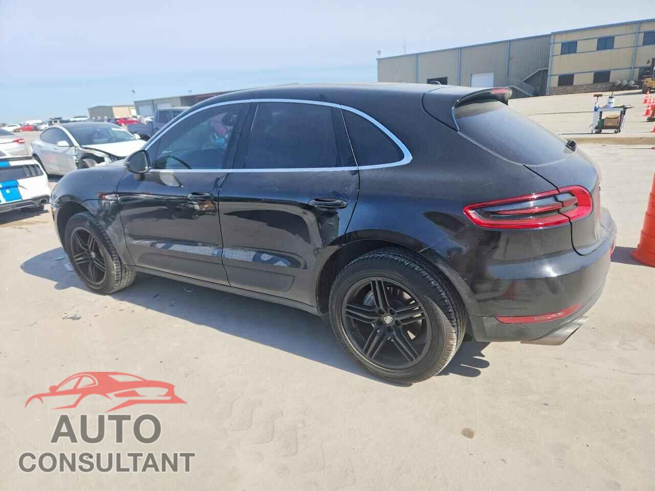 PORSCHE MACAN 2015 - WP1AB2A59FLB53213
