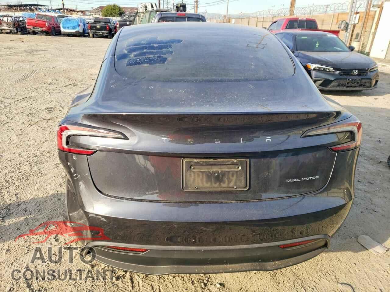 TESLA MODEL 3 2024 - 5YJ3E1EB4RF808462