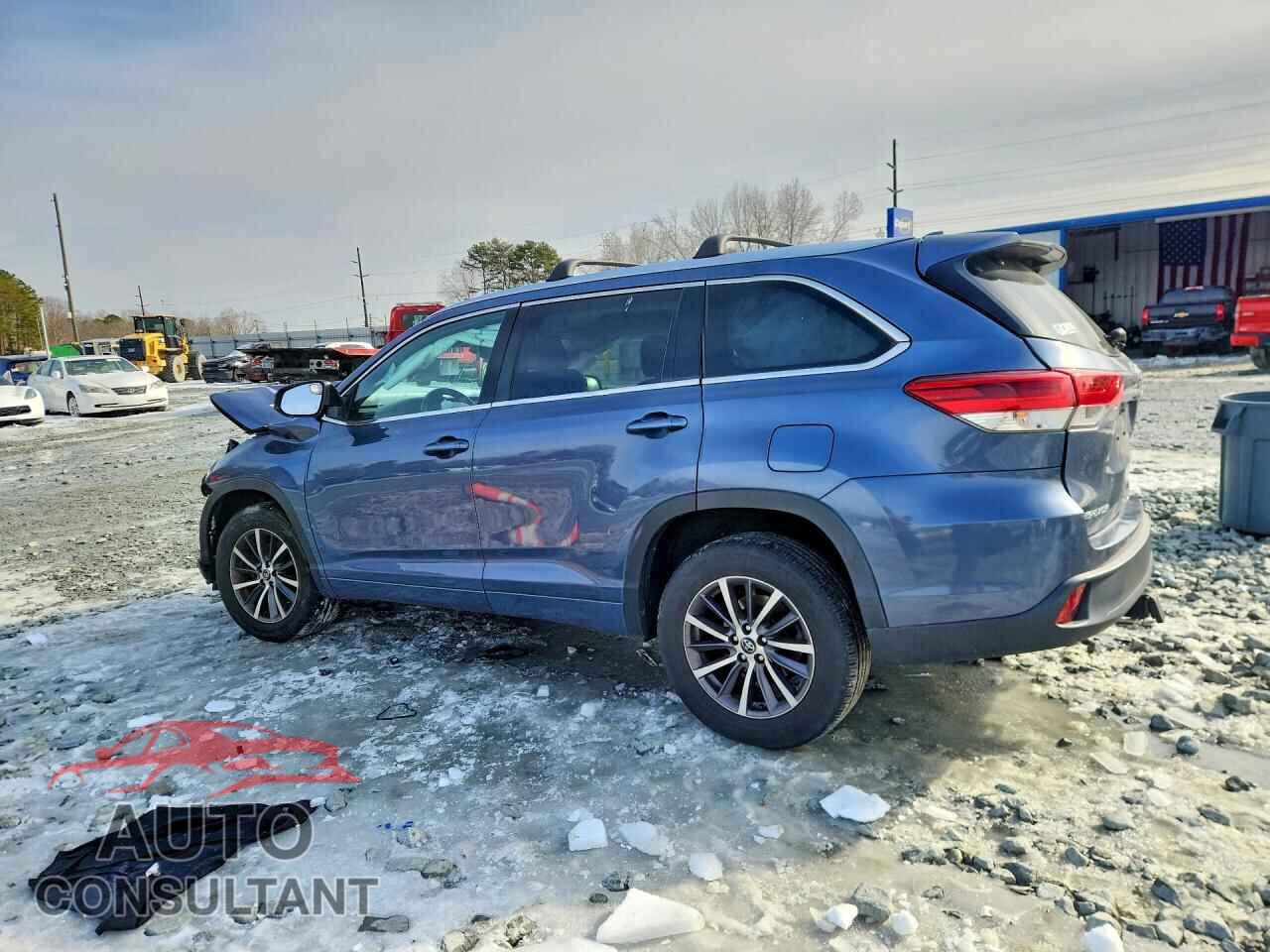 TOYOTA HIGHLANDER 2017 - 5TDKZRFH2HS521942