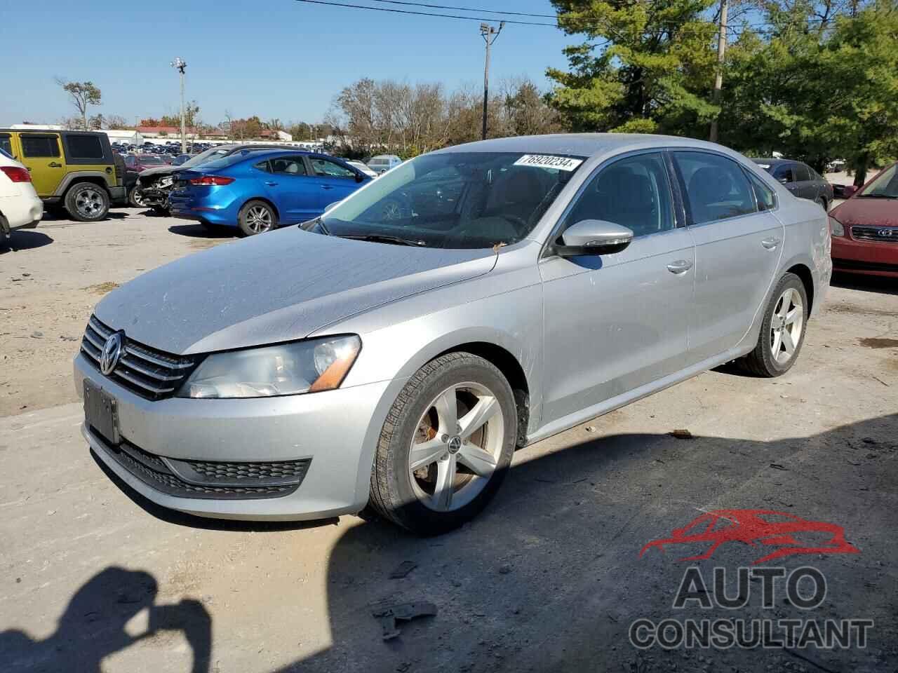 VOLKSWAGEN PASSAT 2012 - 1VWBH7A32CC057660