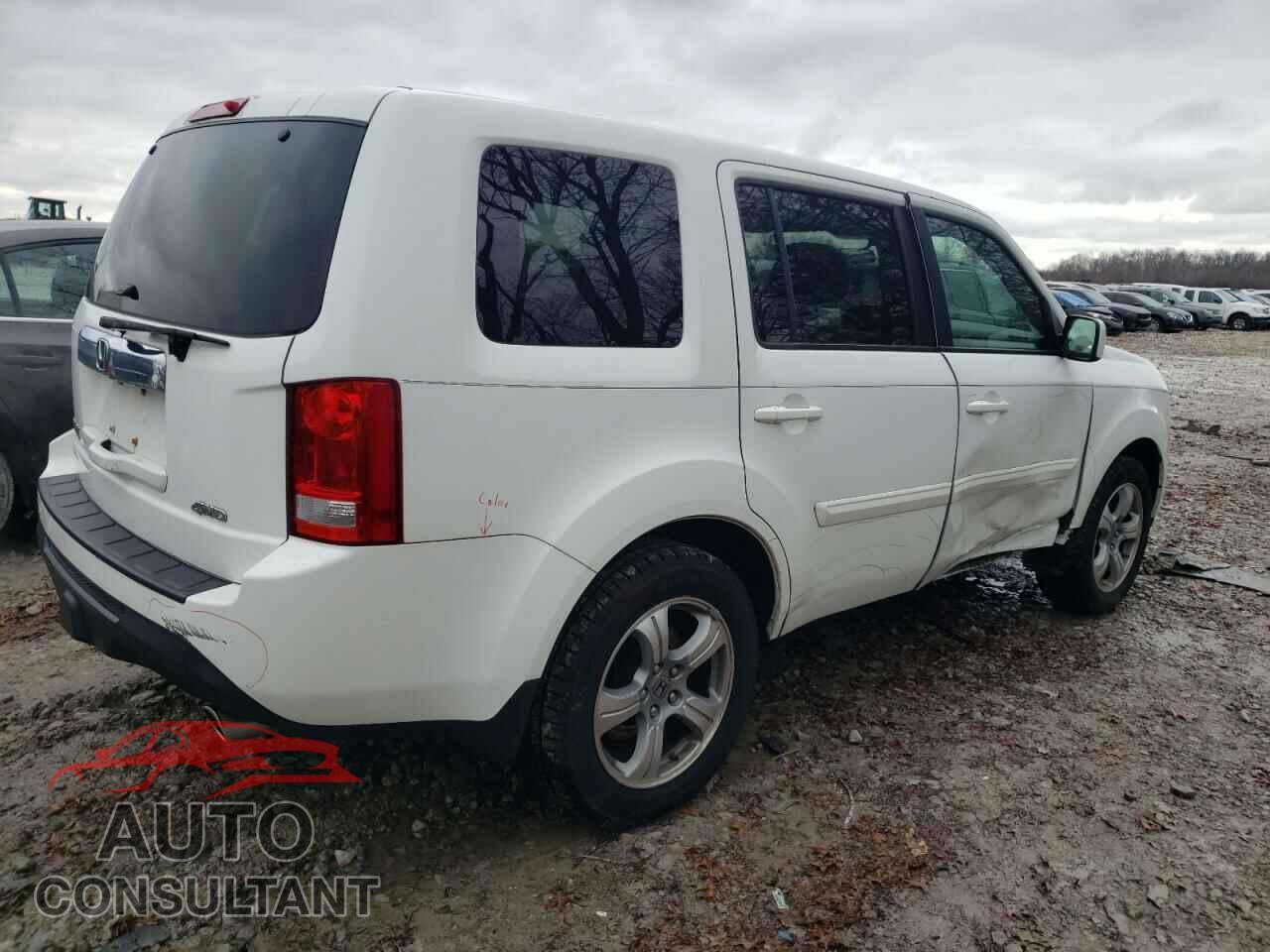 HONDA PILOT 2015 - 5FNYF4H45FB045607
