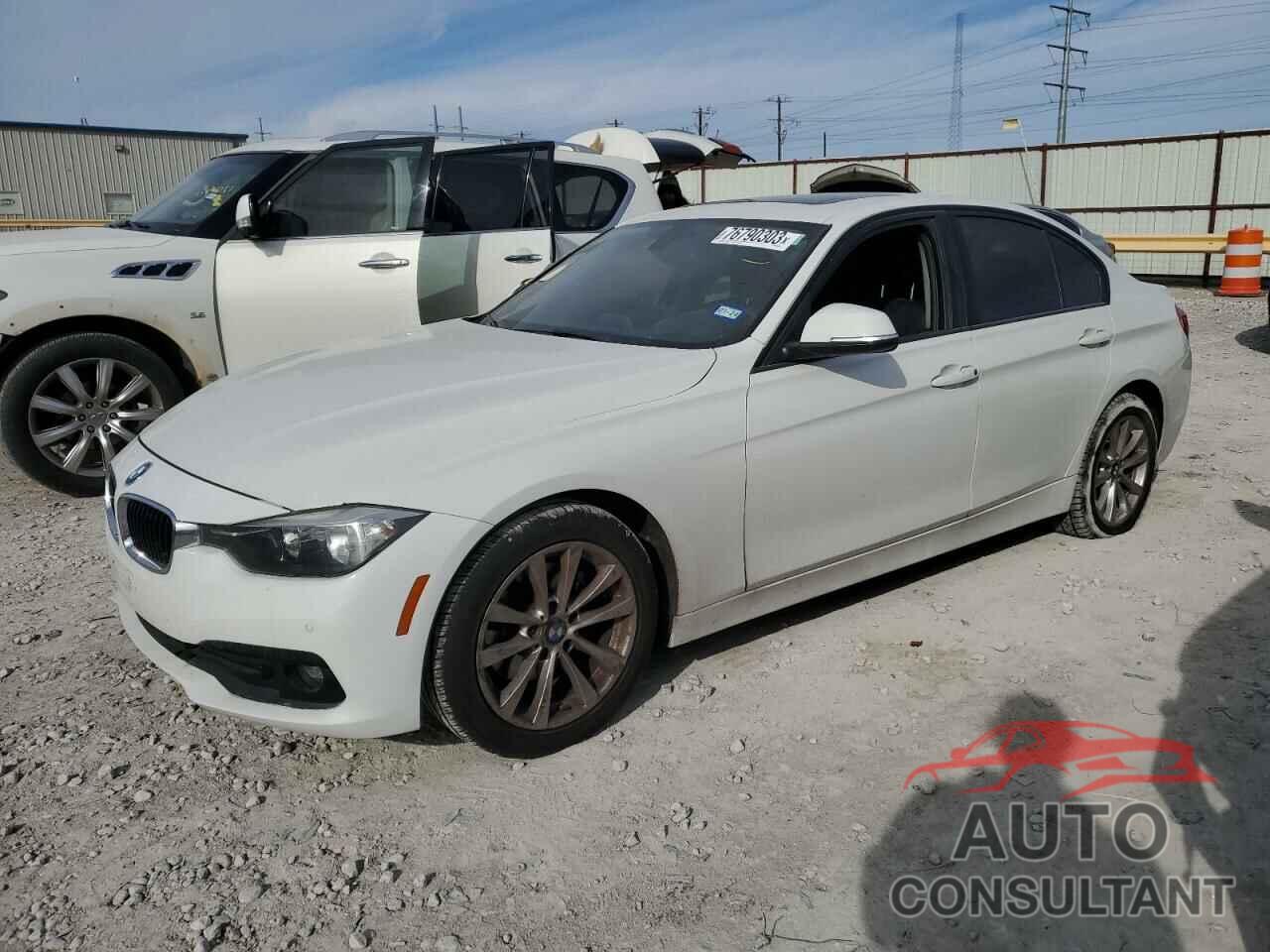 BMW 3 SERIES 2017 - WBA8E1G36HNU16012