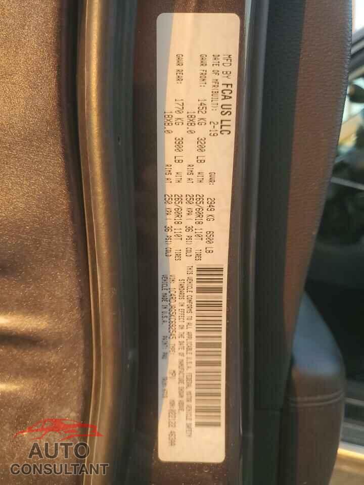 DODGE DURANGO 2019 - 1C4RDJAG5KC692545