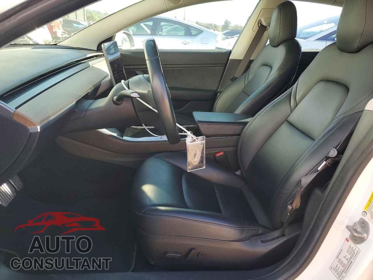 TESLA MODEL 3 2018 - 5YJ3E1EA3JF050948