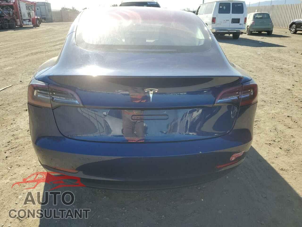 TESLA MODEL 3 2018 - 5YJ3E1EA8JF022482