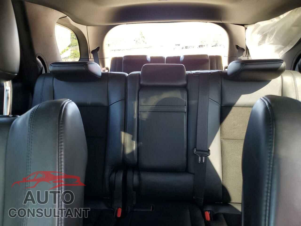 DODGE DURANGO 2019 - 1C4RDJDGXKC557511
