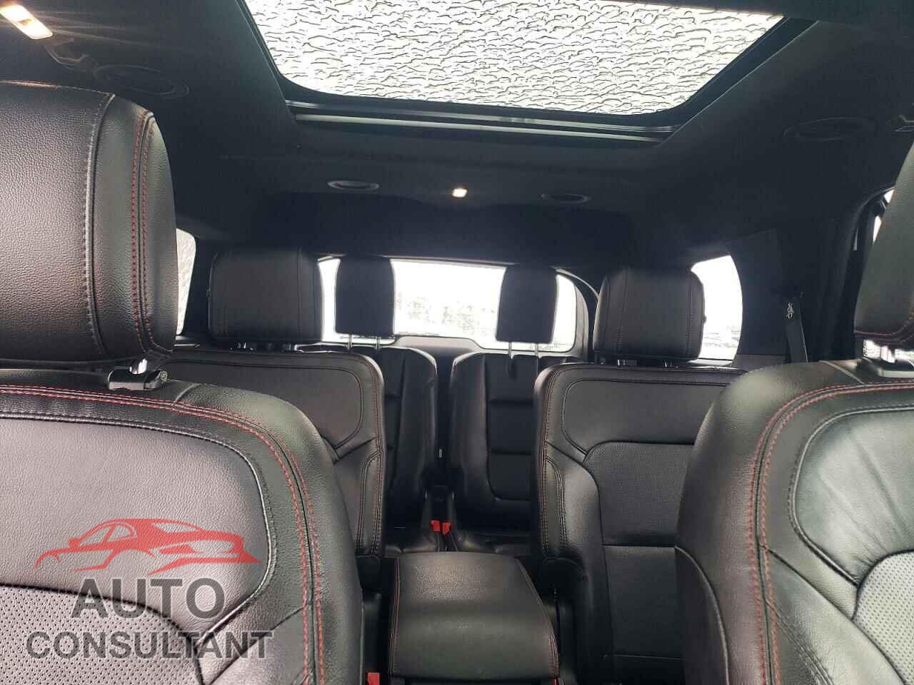 FORD EXPLORER 2018 - 1FM5K8GT6JGB43697