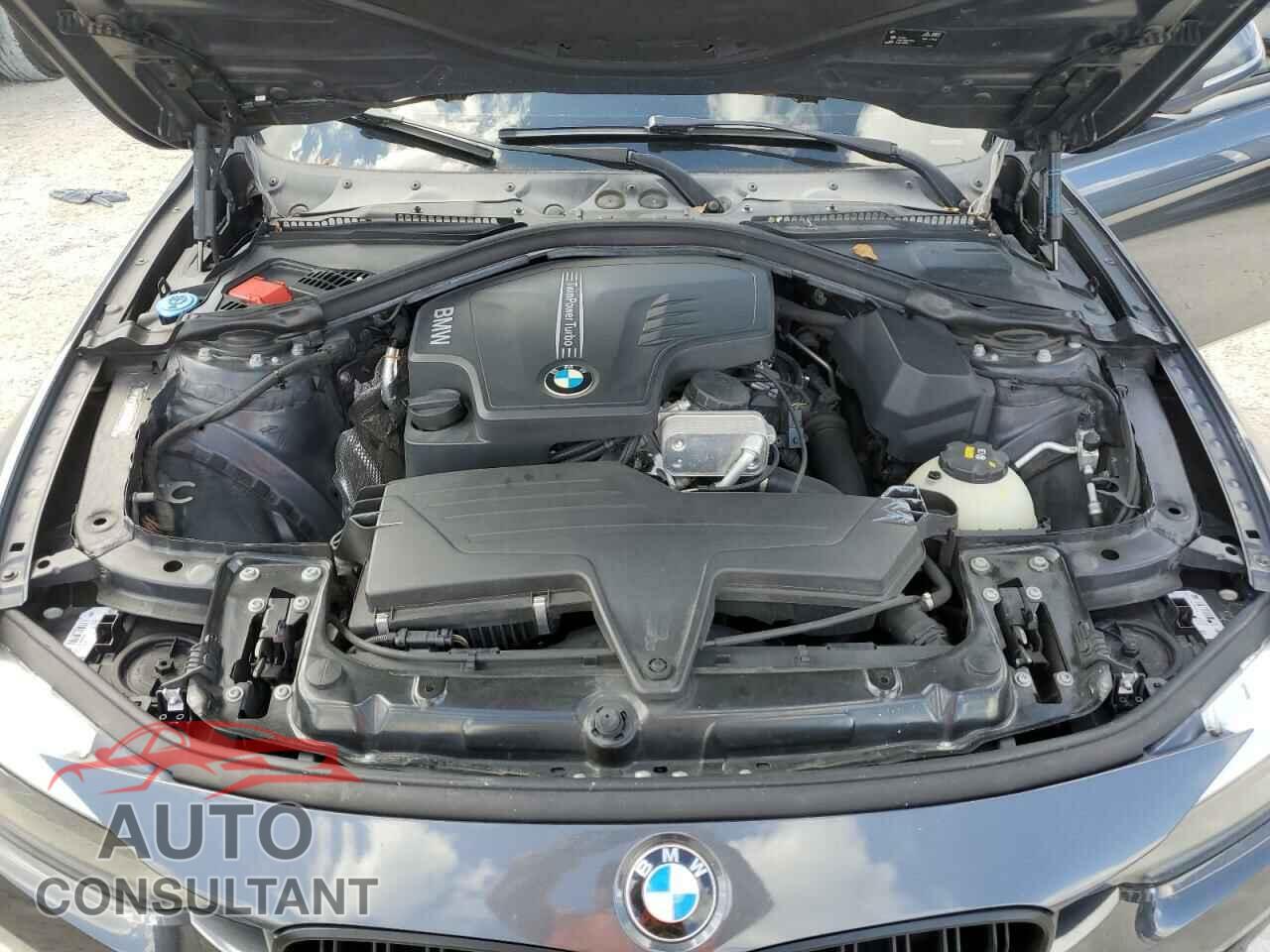 BMW 3 SERIES 2016 - WBA8E9G57GNU28023