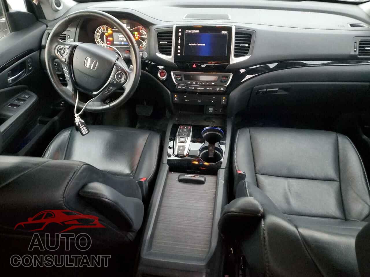 HONDA PILOT 2018 - 5FNYF6H96JB012101