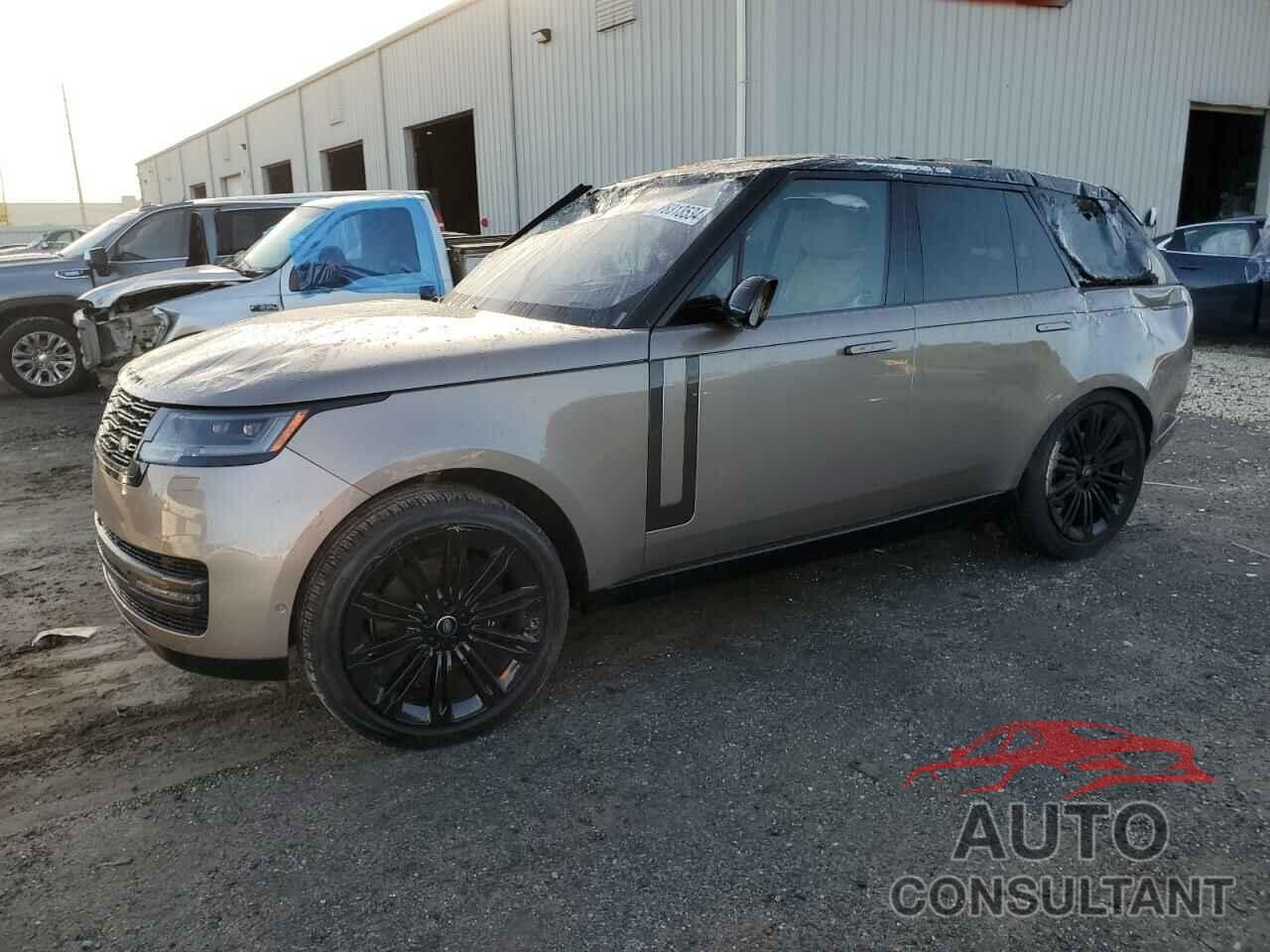 LAND ROVER RANGEROVER 2023 - SALKP9FU7PA078873