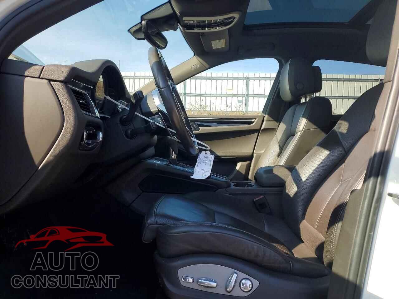 PORSCHE MACAN 2017 - WP1AB2A50HLB14562