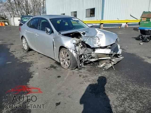 LEXUS IS 2016 - JTHBA1D24G5011070