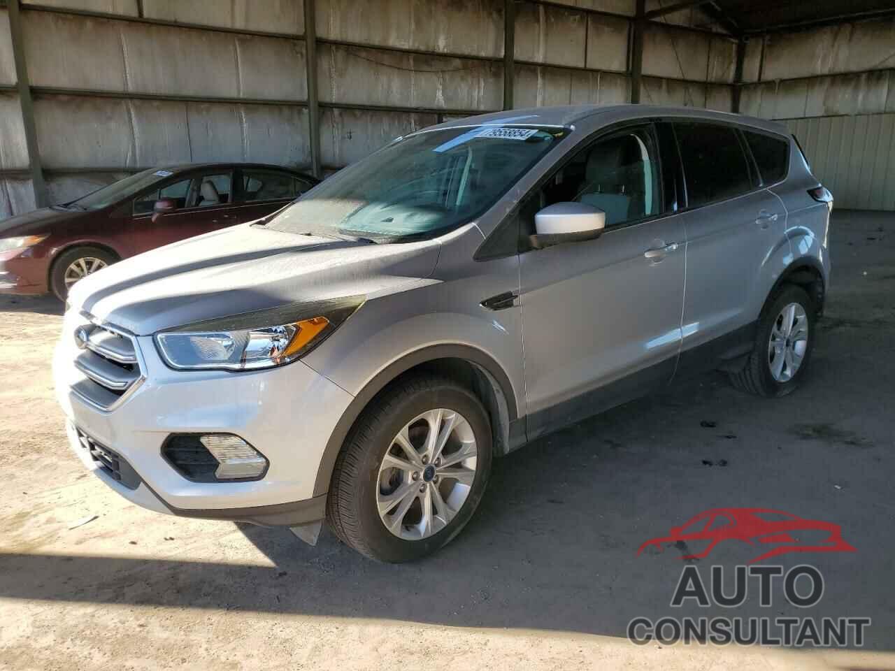 FORD ESCAPE 2017 - 1FMCU0GD5HUE69949