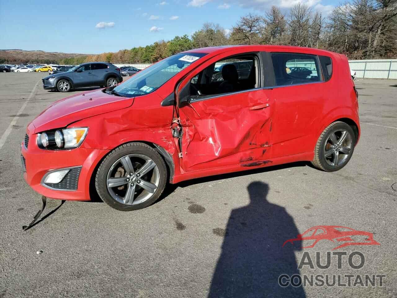 CHEVROLET SONIC 2013 - 1G1JG6SB4D4153246