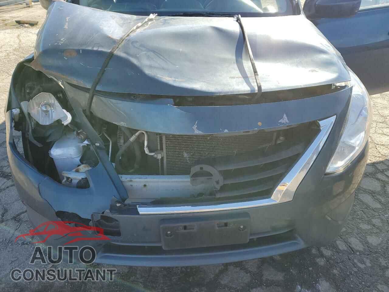 NISSAN VERSA 2017 - 3N1CN7AP3HL892412