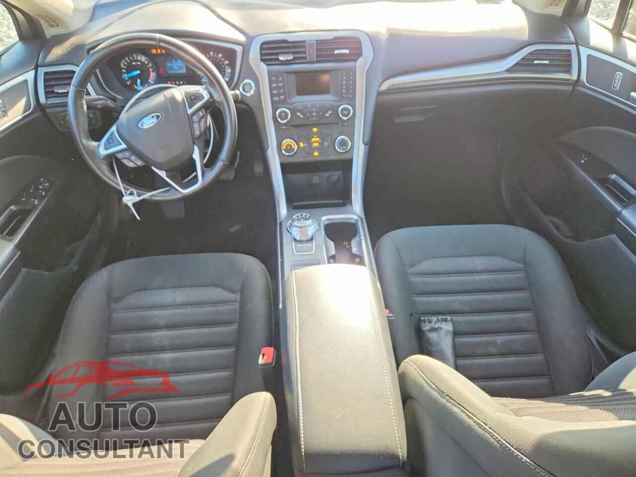FORD FUSION 2017 - 3FA6P0G78HR402231