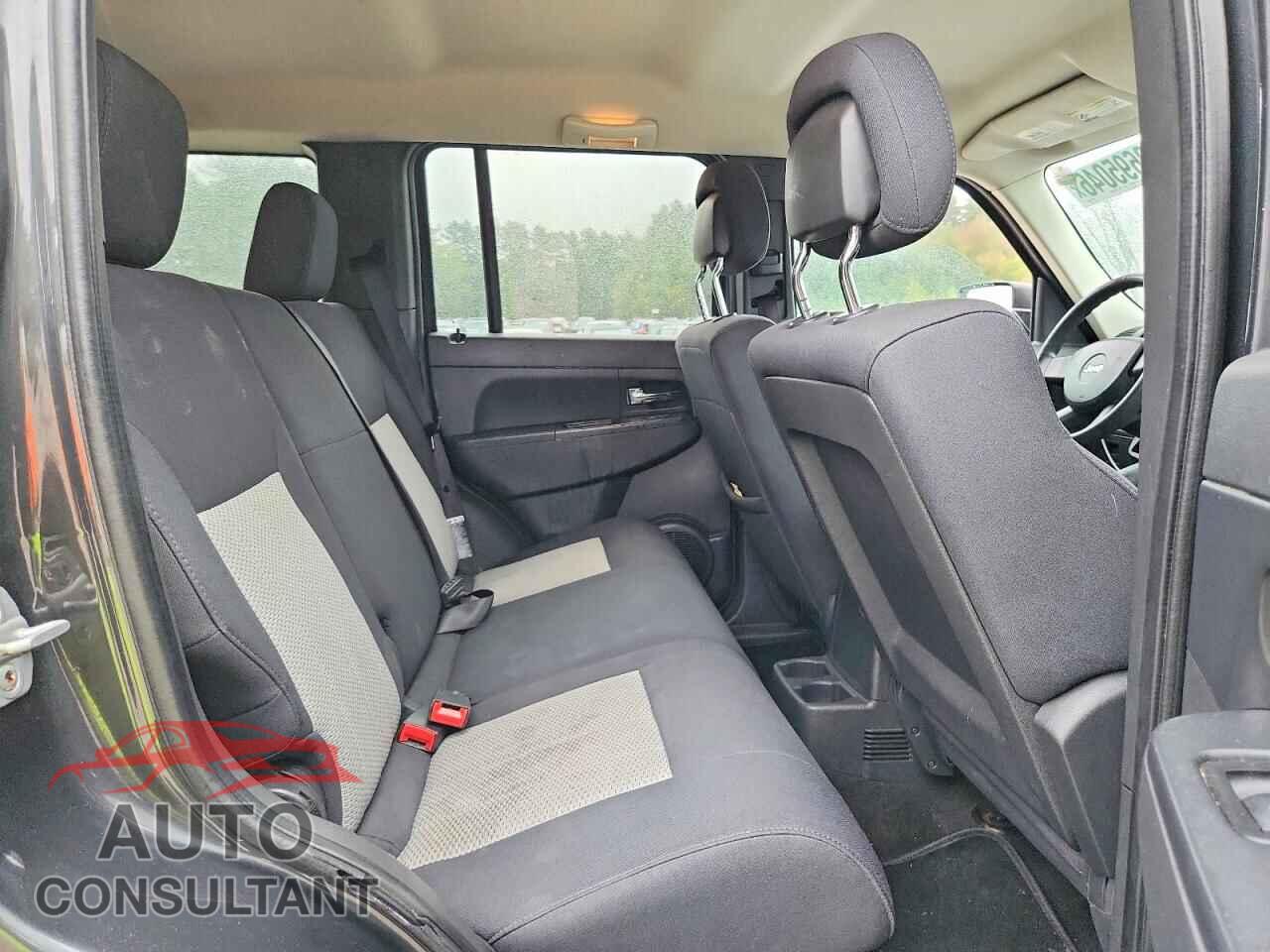 JEEP LIBERTY 2010 - 1J4PN2GK6AW154370