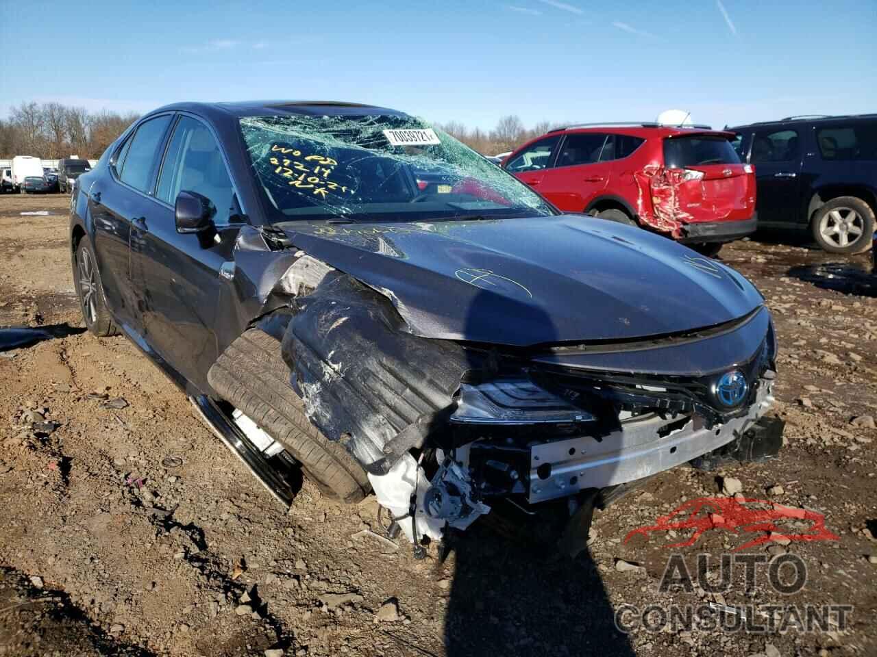 TOYOTA CAMRY 2021 - 4T1F31AK6MU560901