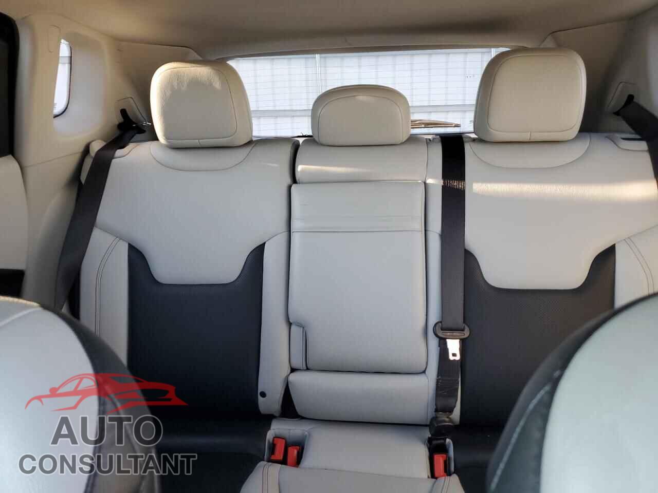 JEEP COMPASS 2018 - 3C4NJDCB3JT401490
