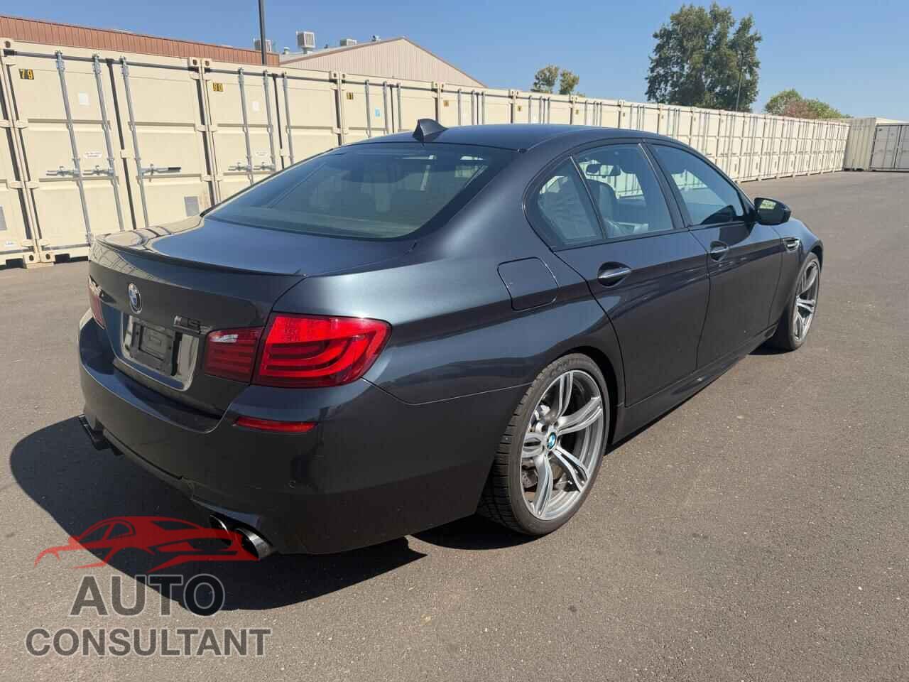 BMW M5 2013 - WBSFV9C5XDD096850