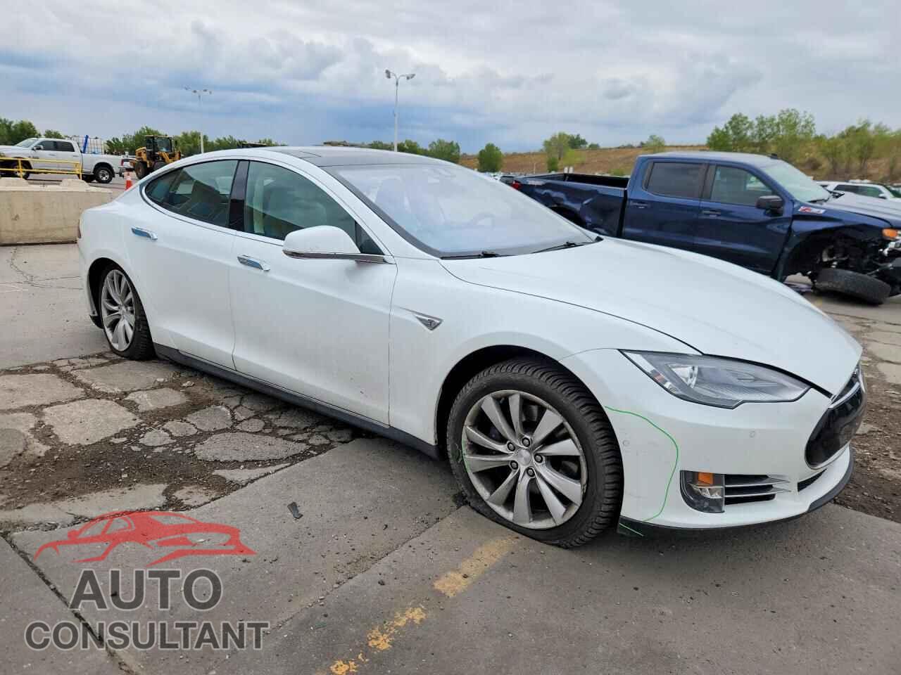 TESLA MODEL S 2015 - 5YJSA1S23FF091544