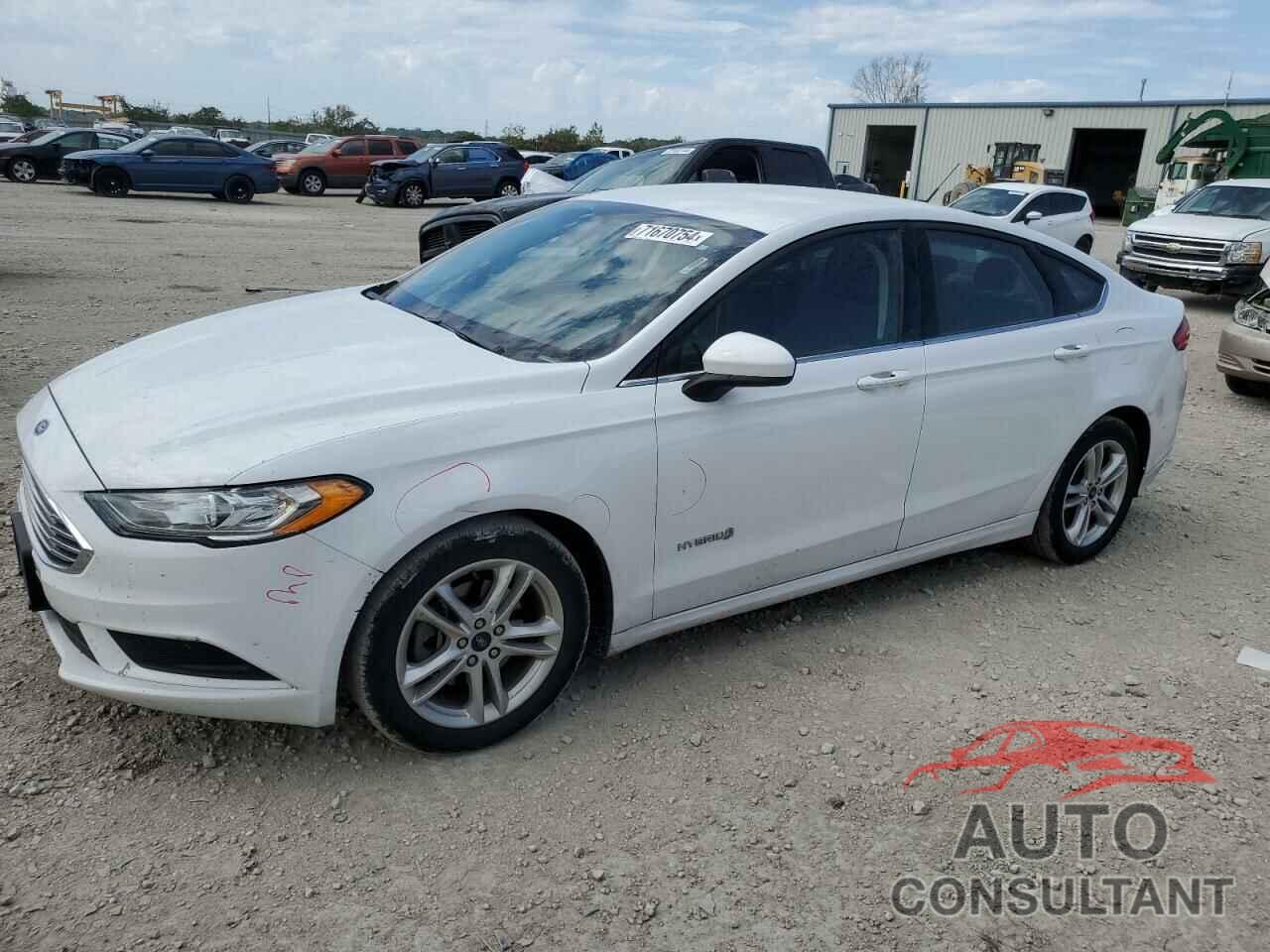 FORD FUSION 2018 - 3FA6P0LU5JR267825