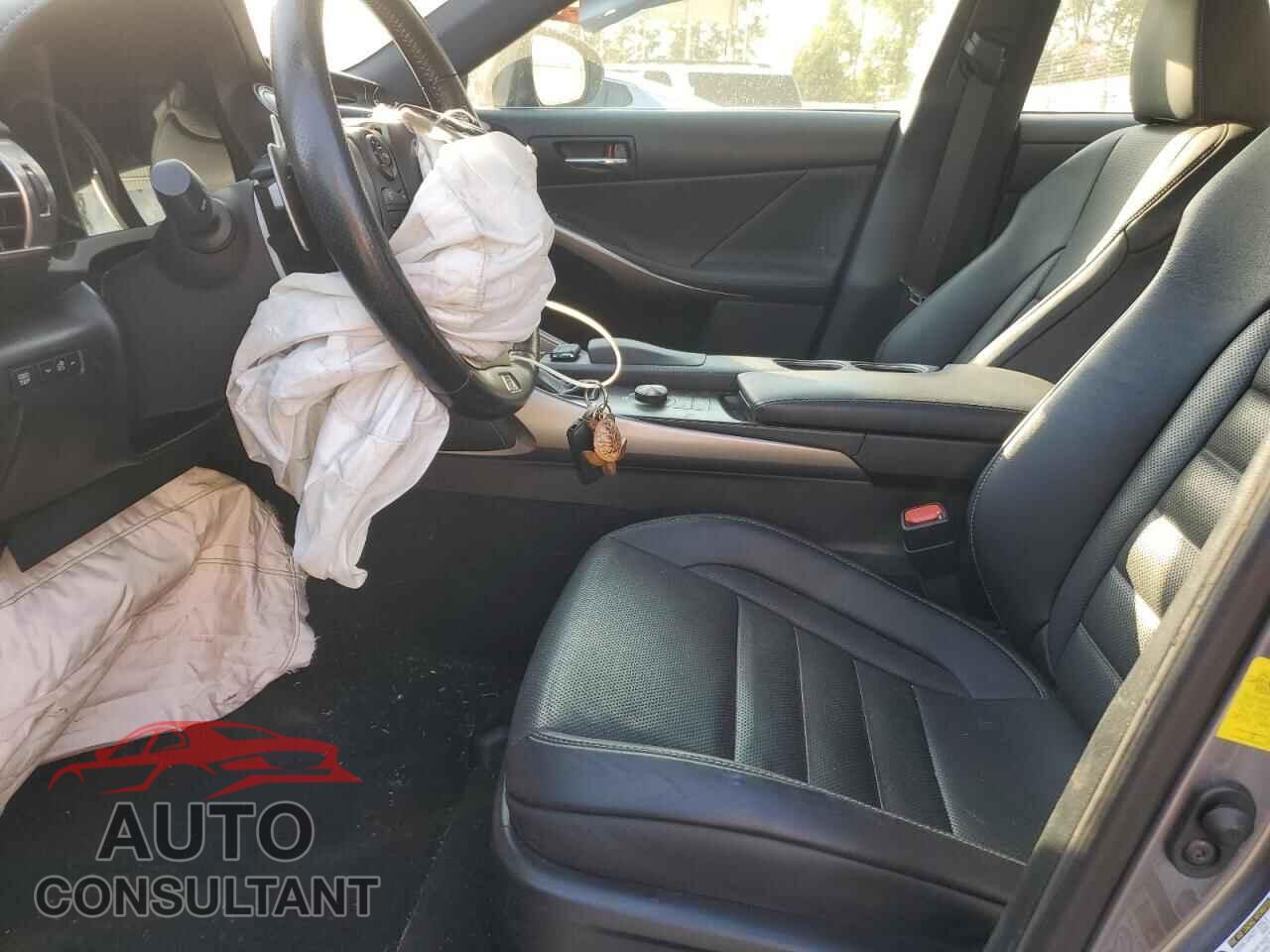 LEXUS IS 2015 - JTHCF1D23F5020394