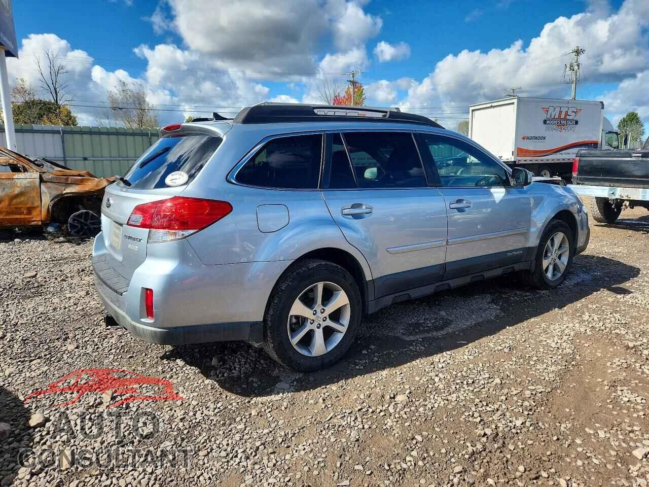 SUBARU OUTBACK 2013 - 4S4BRBKC5D3274537