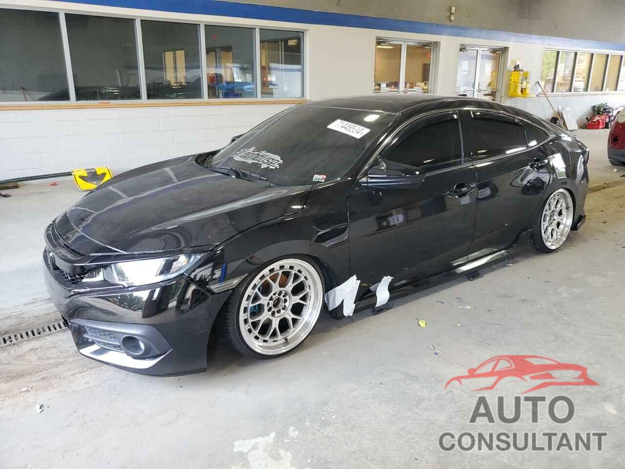 HONDA CIVIC 2018 - JHMFC1F31JX032102