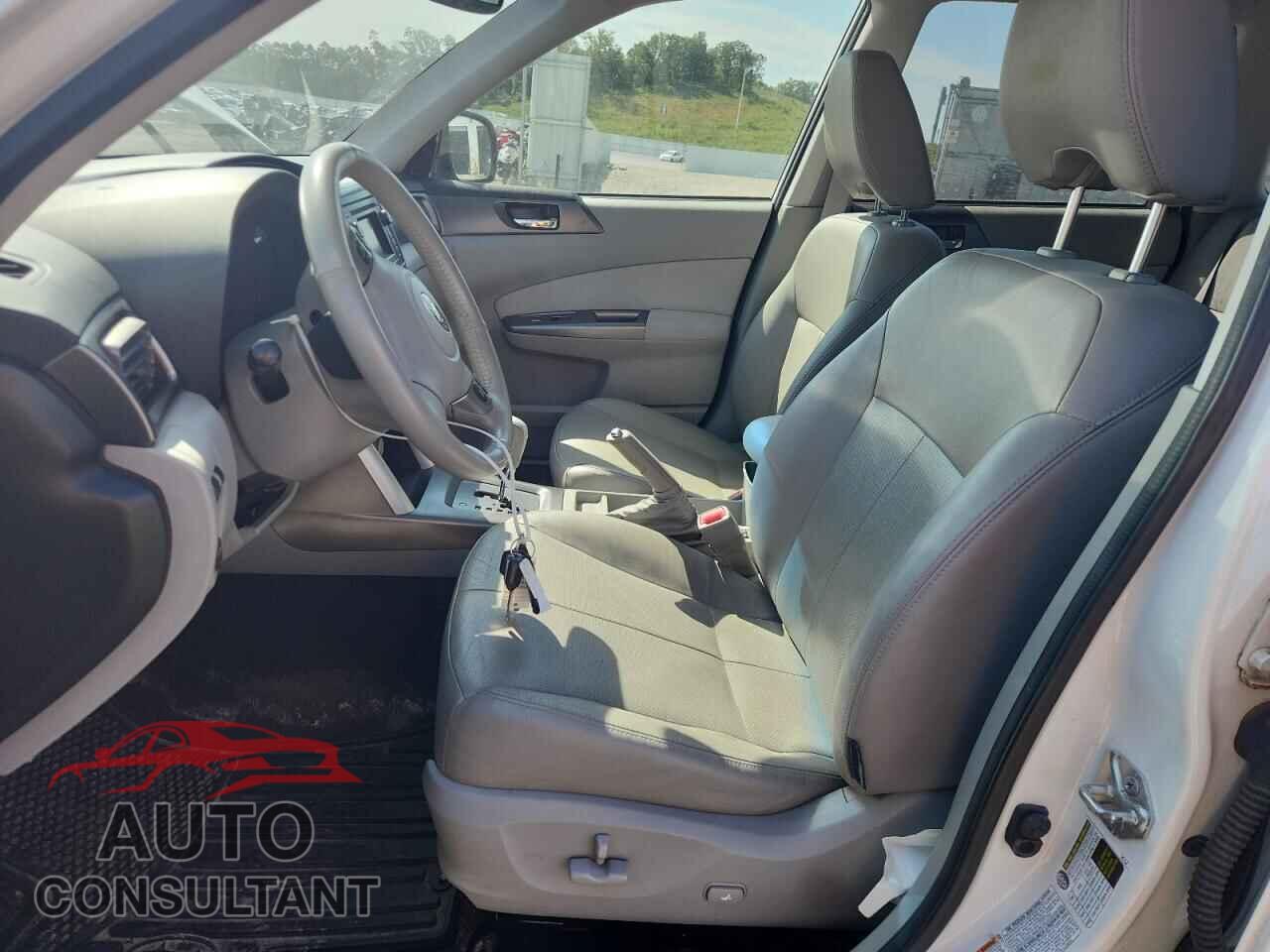SUBARU FORESTER 2011 - JF2SHBEC5BH762164