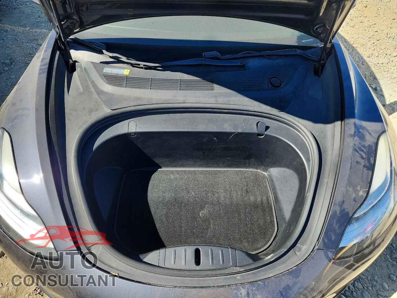 TESLA MODEL 3 2018 - 5YJ3E1EA7JF048300