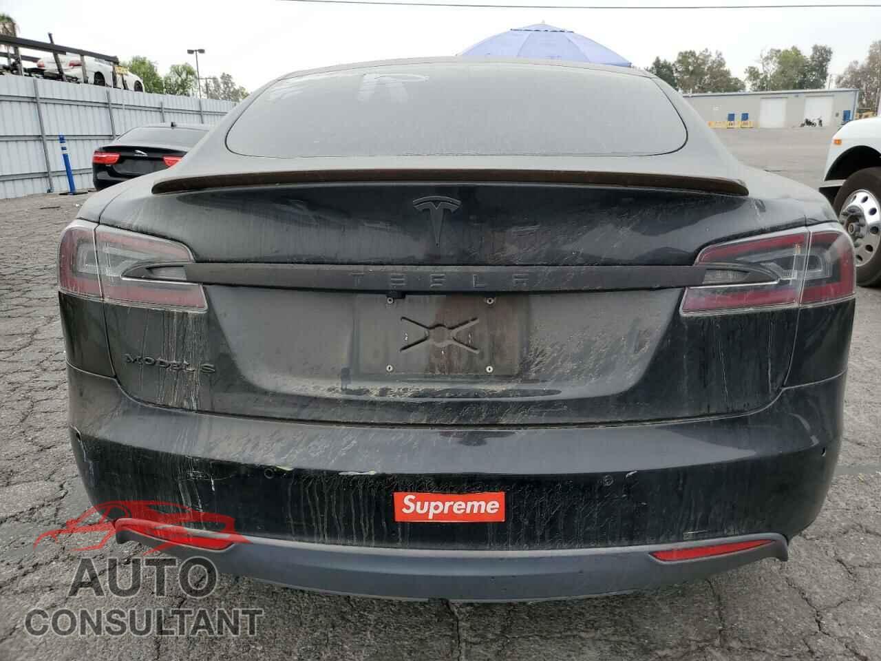 TESLA MODEL S 2016 - 5YJSA1E22GF133456