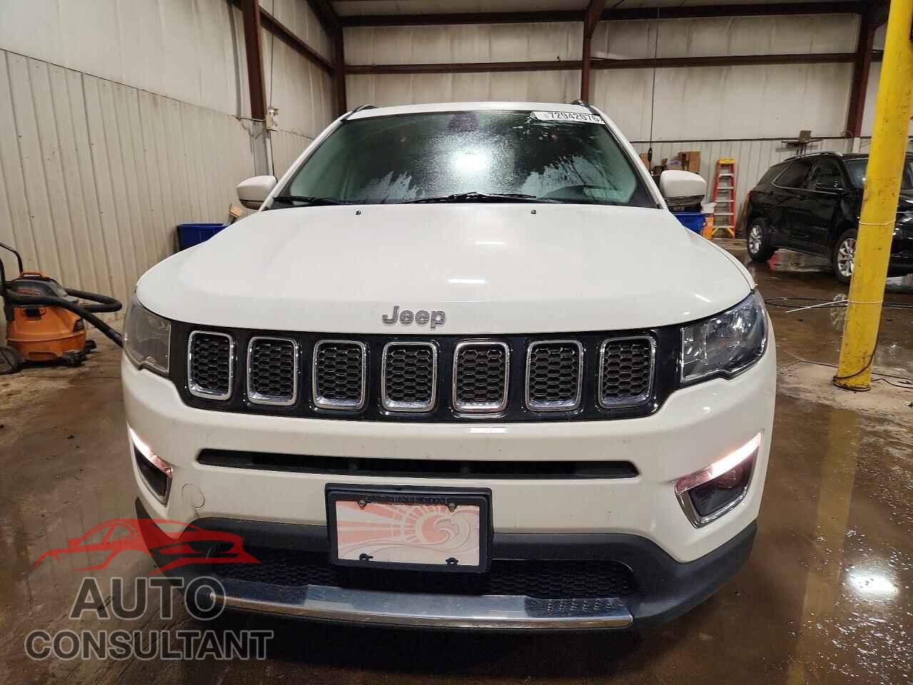 JEEP COMPASS 2017 - 3C4NJDCB9HT631903
