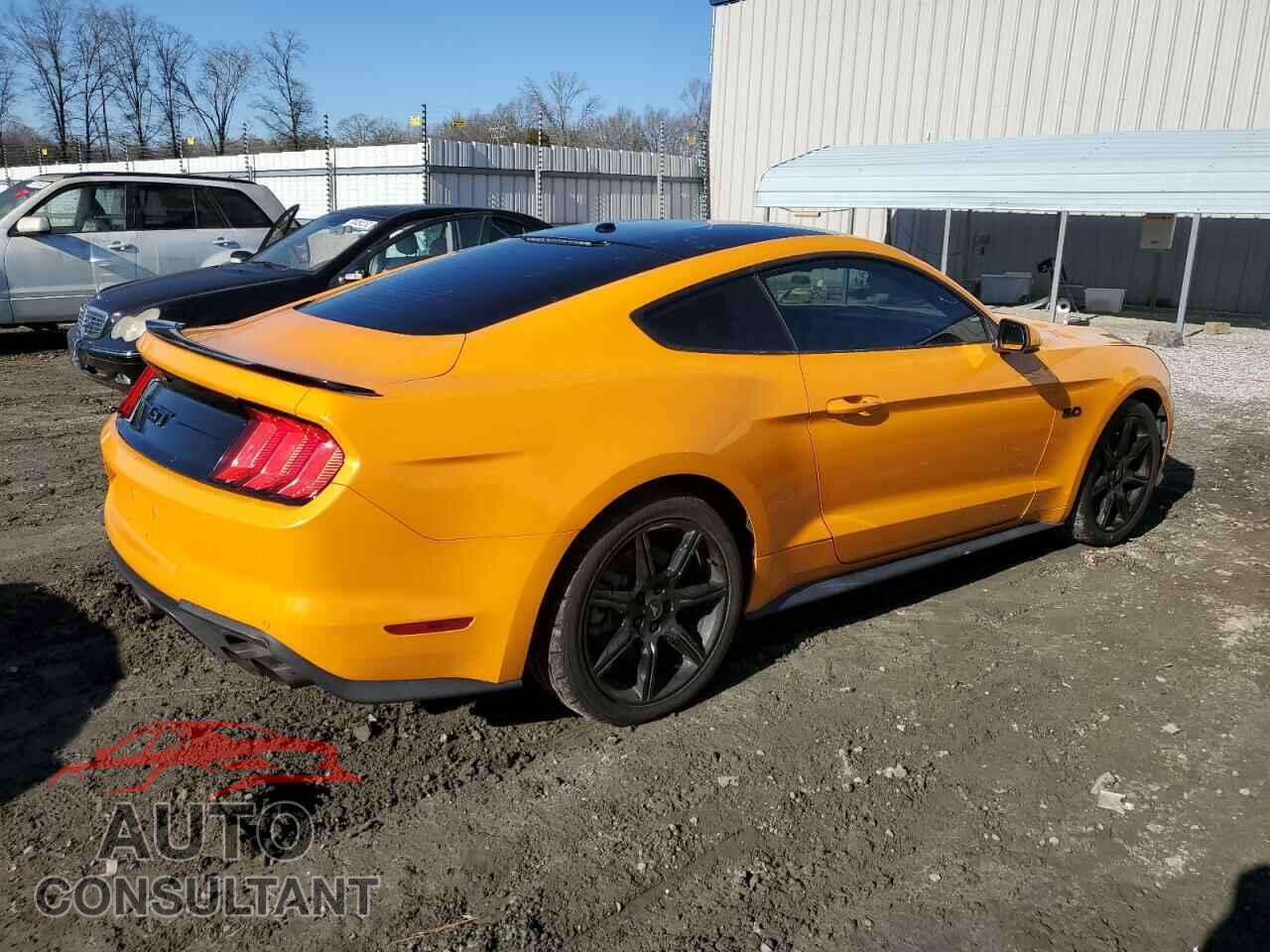 FORD MUSTANG 2018 - 1FA6P8CF7J5111983