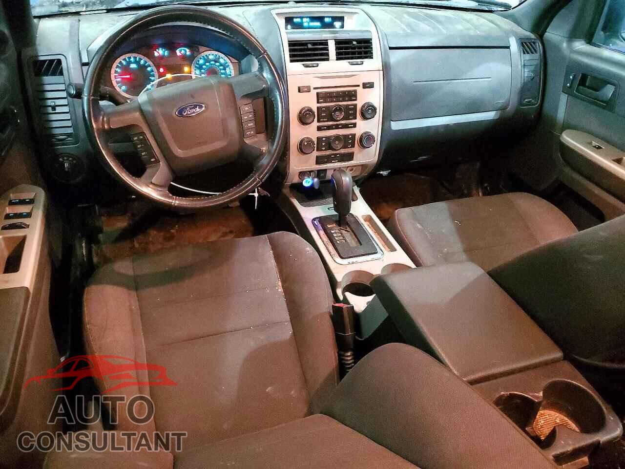 FORD ESCAPE 2011 - 1FMCU9DG3BKA19965