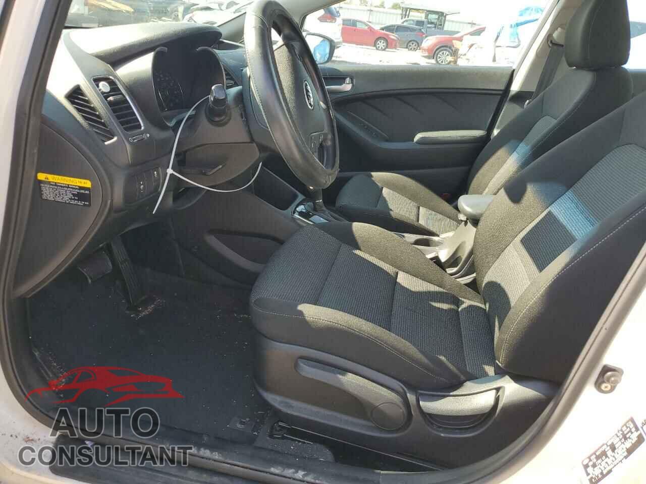 KIA FORTE 2017 - 3KPFK4A73HE058744