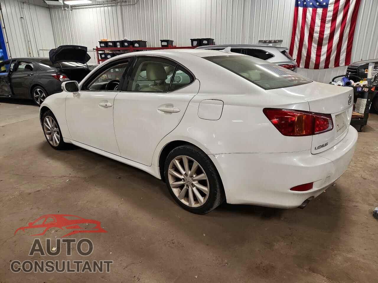LEXUS IS 2010 - JTHCF5C29A2033010