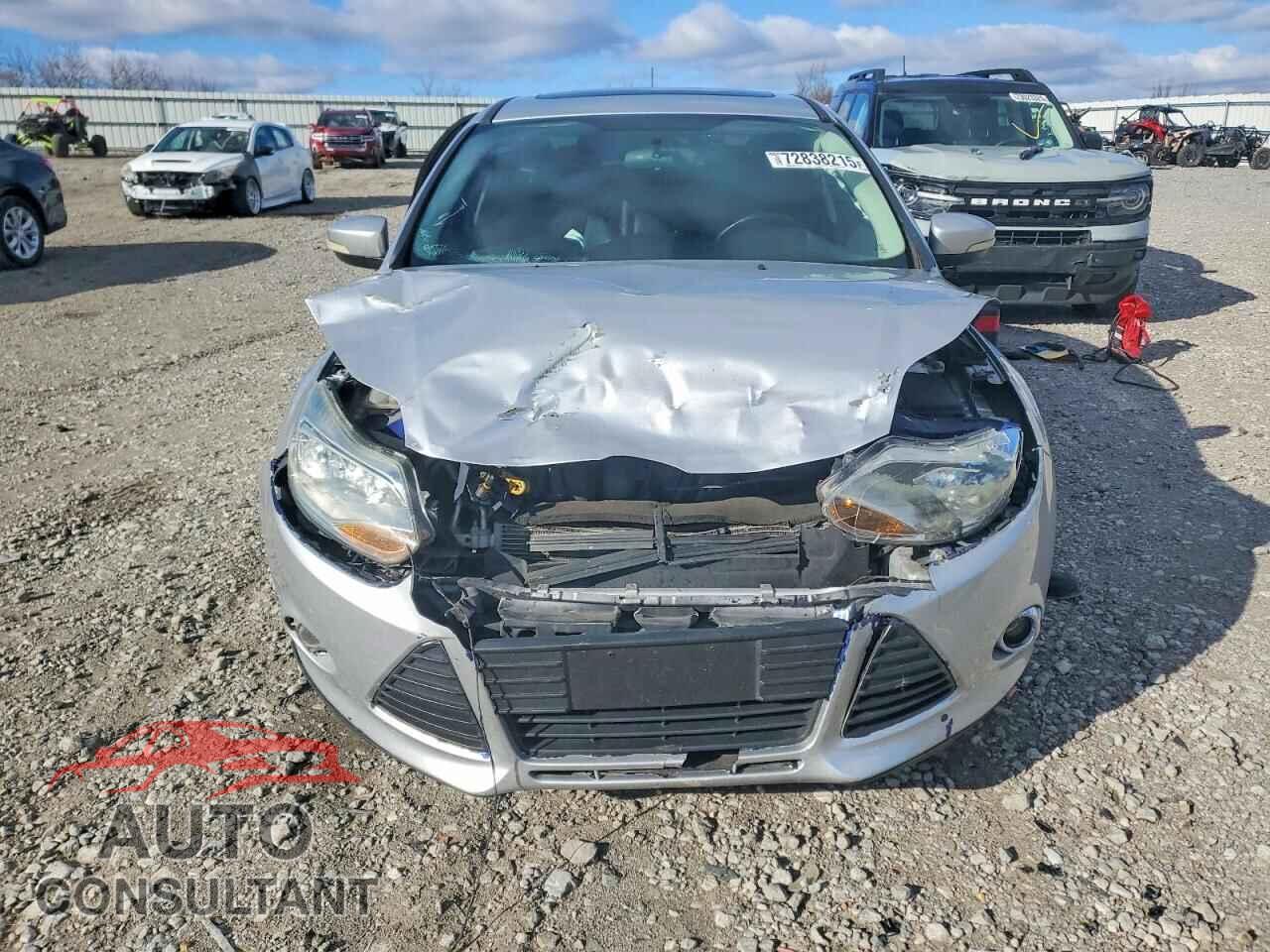 FORD FOCUS 2014 - 1FADP3F2XEL194720