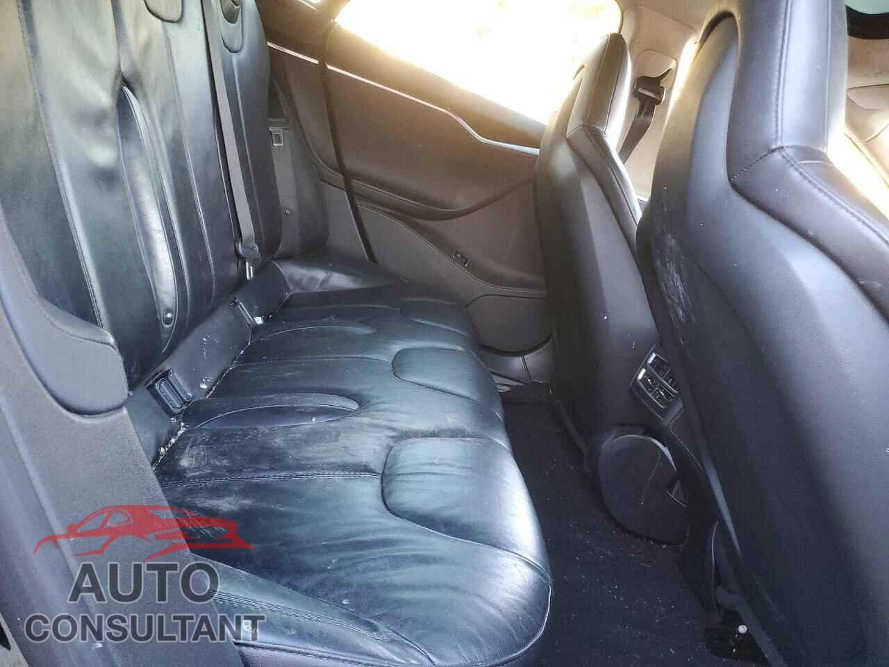 TESLA MODEL S 2014 - 5YJSA1S17EFP47265
