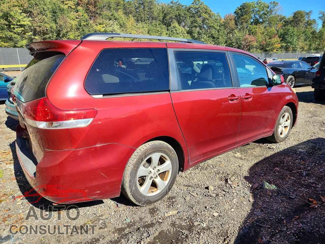 TOYOTA SIENNA 2011 - 5TDKK3DCXBS025965