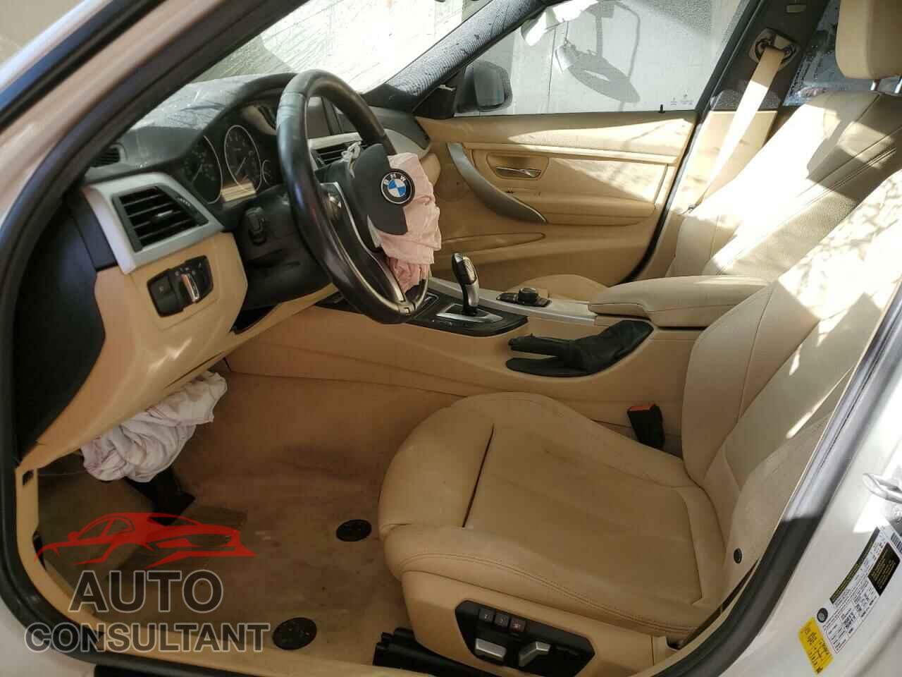 BMW 3 SERIES 2016 - WBA8E1G54GNU12024